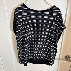 Rafaella Women's Black White Geometric Print Short Sleeve Top Size M
